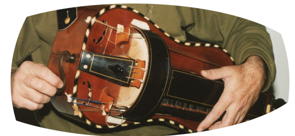 Ehun Doinuak (partiturak)